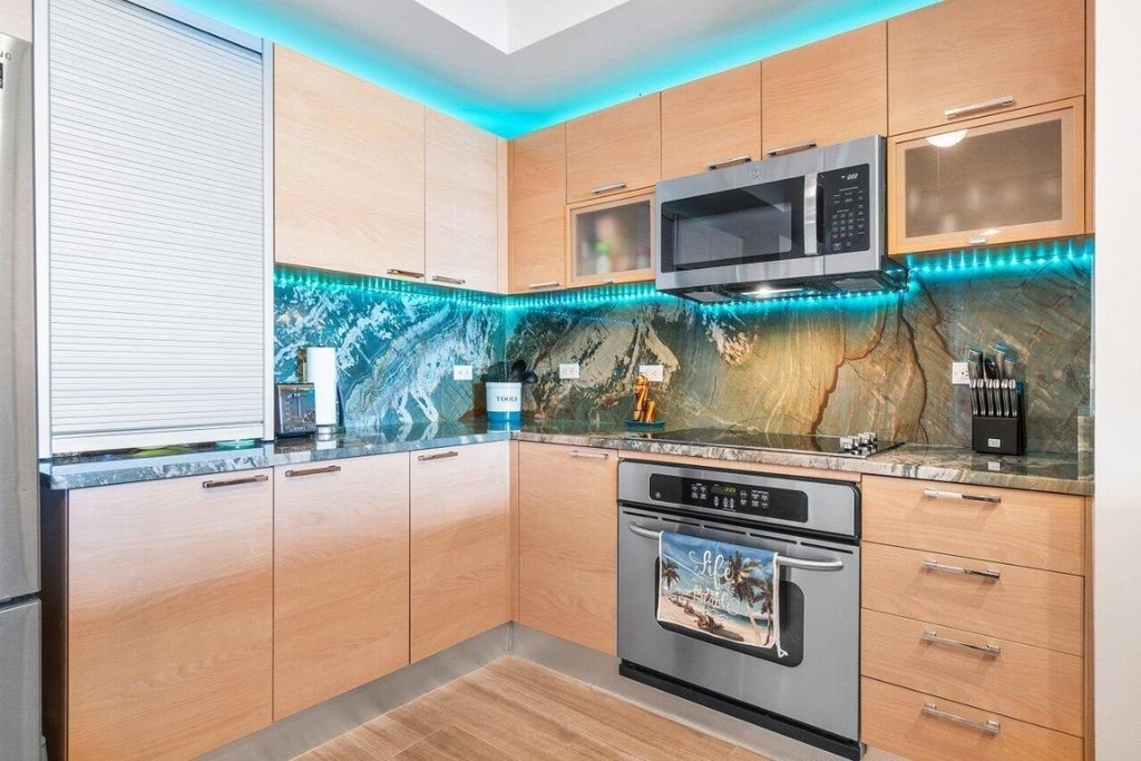 2640 Lake Shore Drive - Photo 17