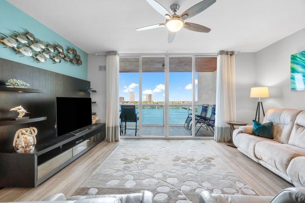 2640 Lake Shore Drive - Photo 9