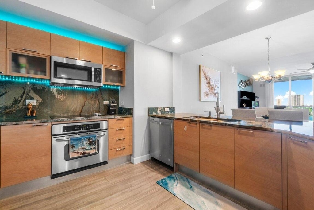 2640 Lake Shore Drive - Photo 18