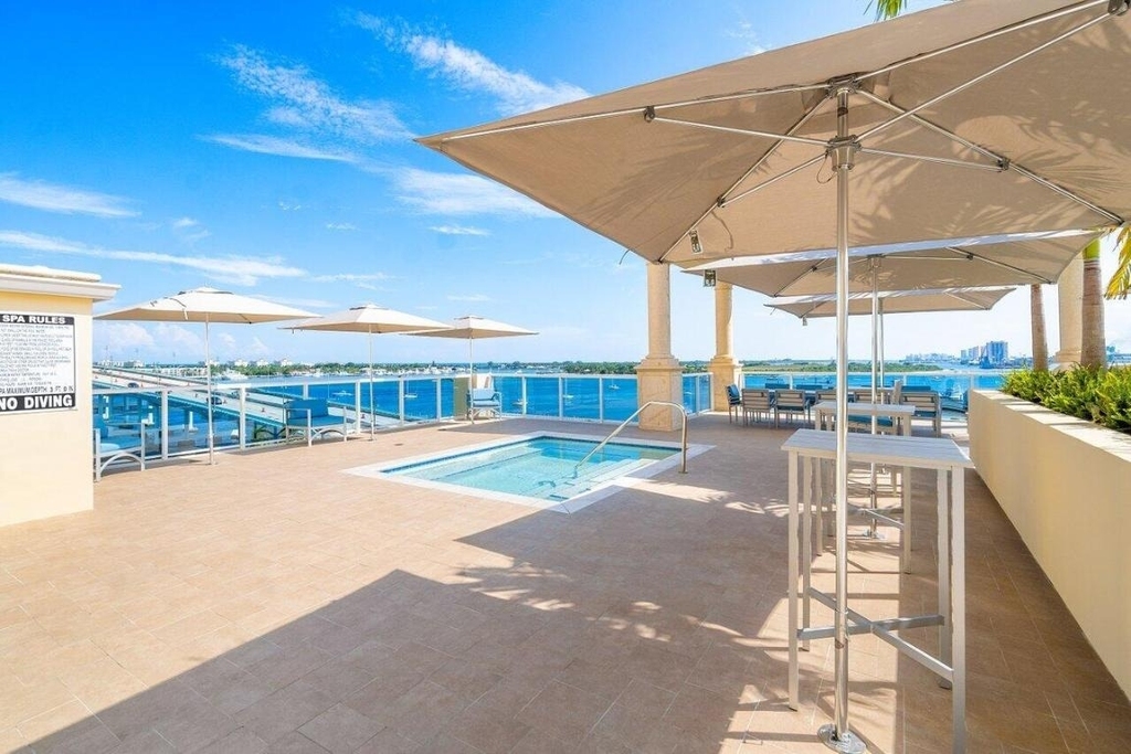 2640 Lake Shore Drive - Photo 45