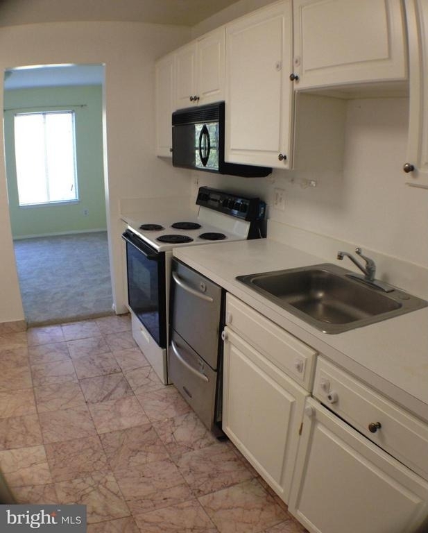 5817 Edson Lane - Photo 5