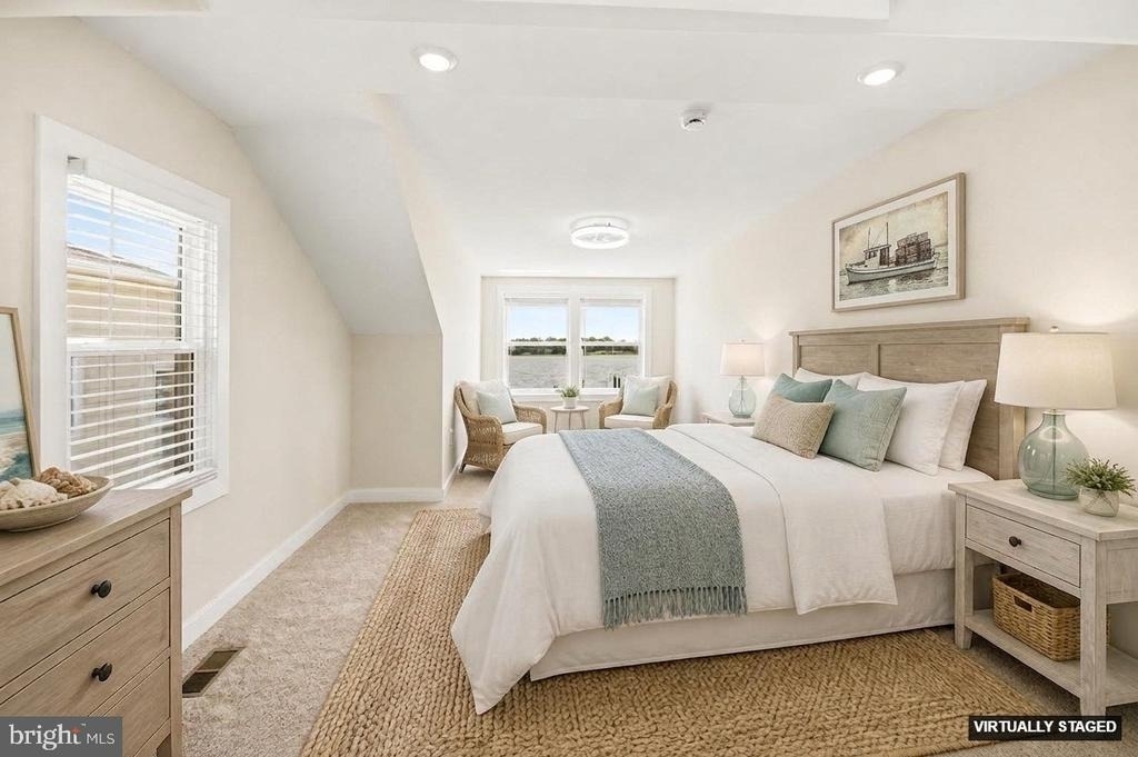 9135 Cuckold Point Road - Photo 32