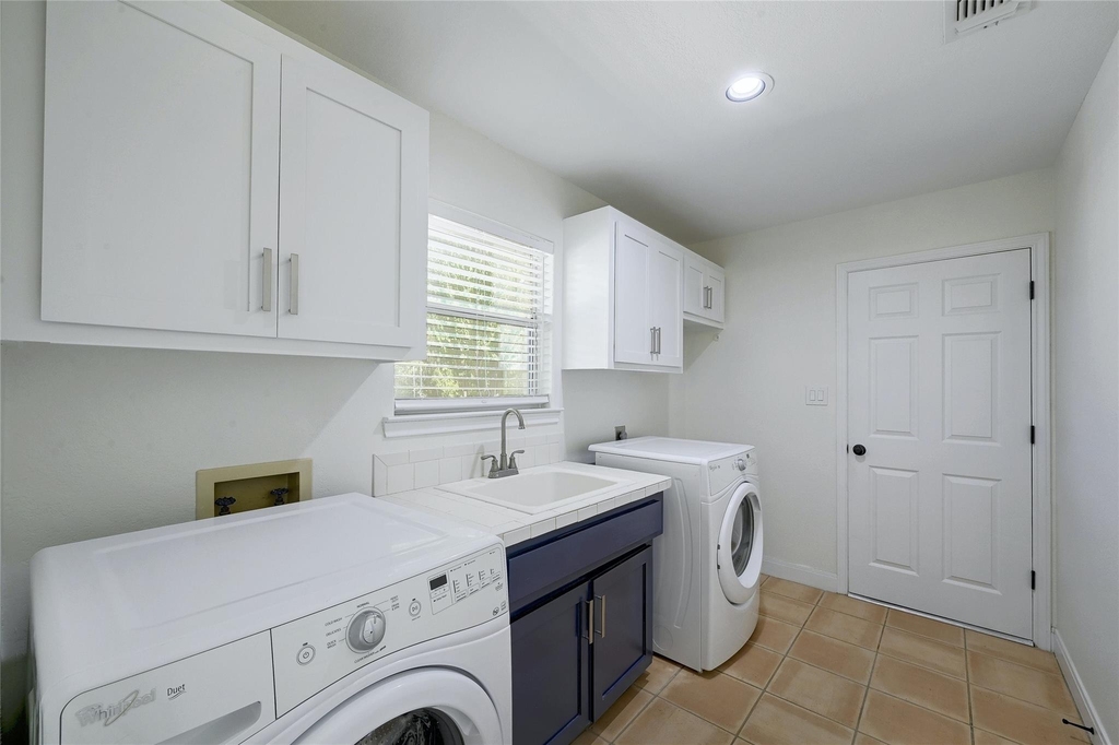 410 Hi Circle West - Photo 19