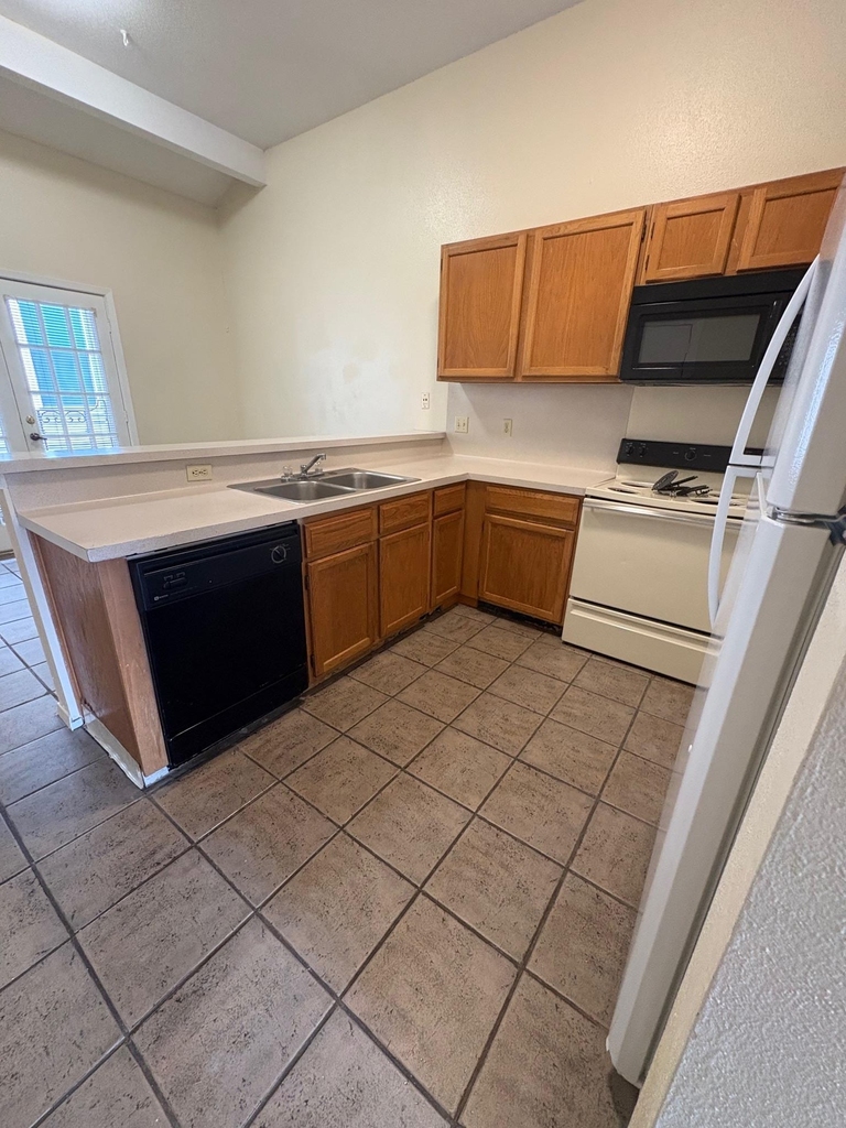 2801 Rio Grande St - Photo 5