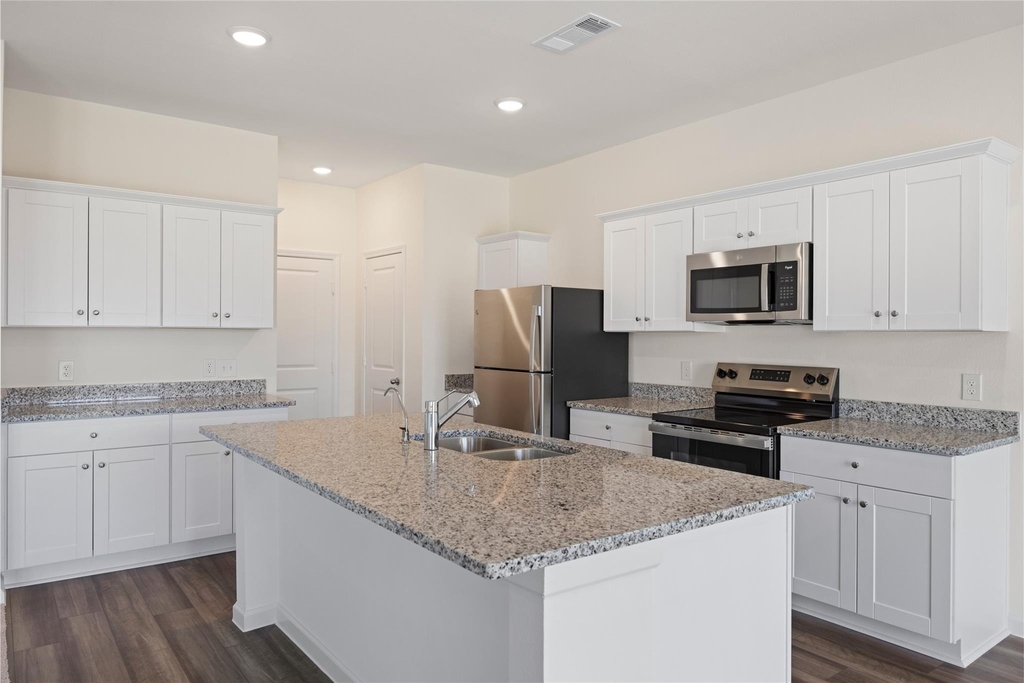 8807 Vacek Crossing Way - Photo 28