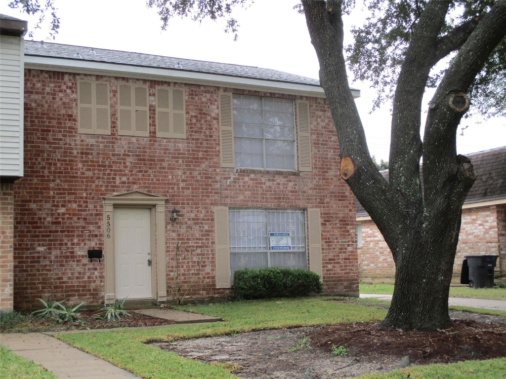 5506 Deep Forest Drive - Photo 0