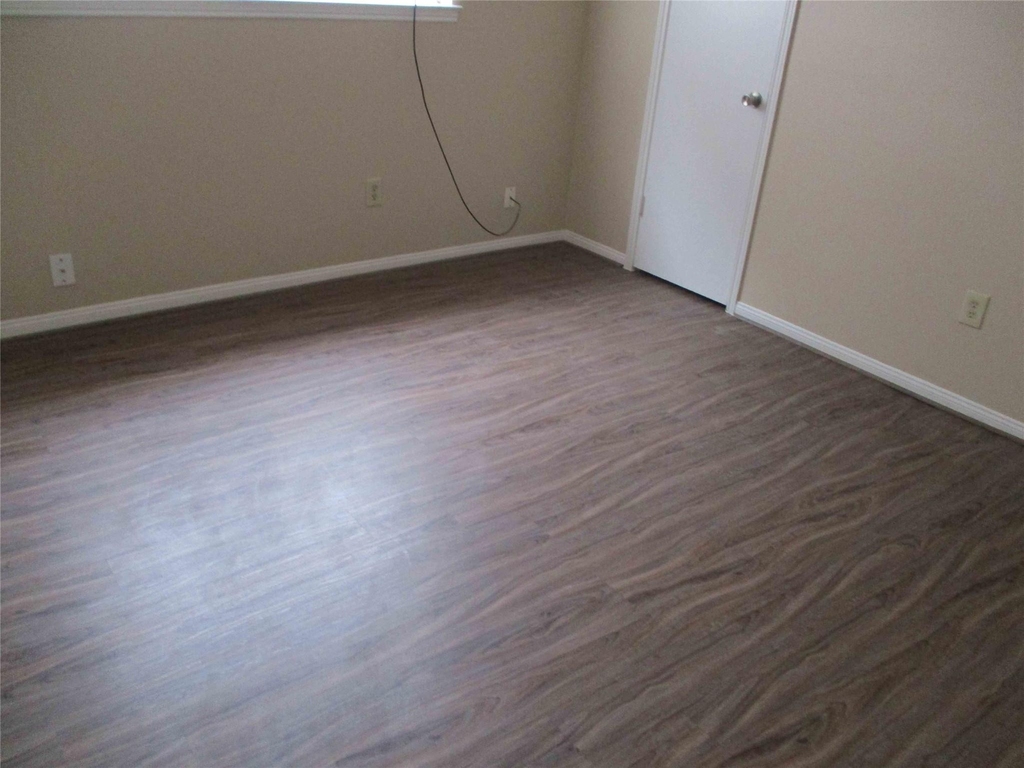 5506 Deep Forest Drive - Photo 10
