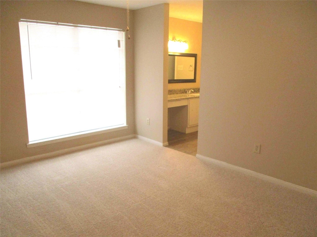 5506 Deep Forest Drive - Photo 13