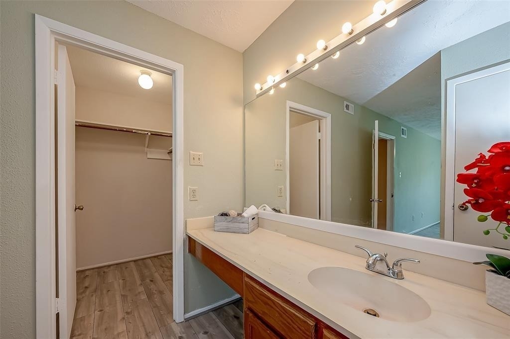 10555 Turtlewood Court - Photo 33