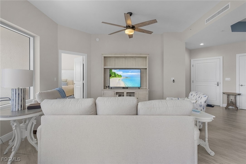 4182 Bay Beach Lane - Photo 14