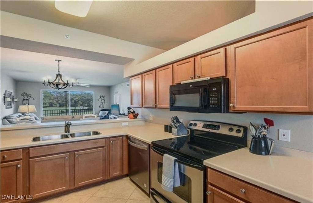 10337 Heritage Bay Boulevard - Photo 8