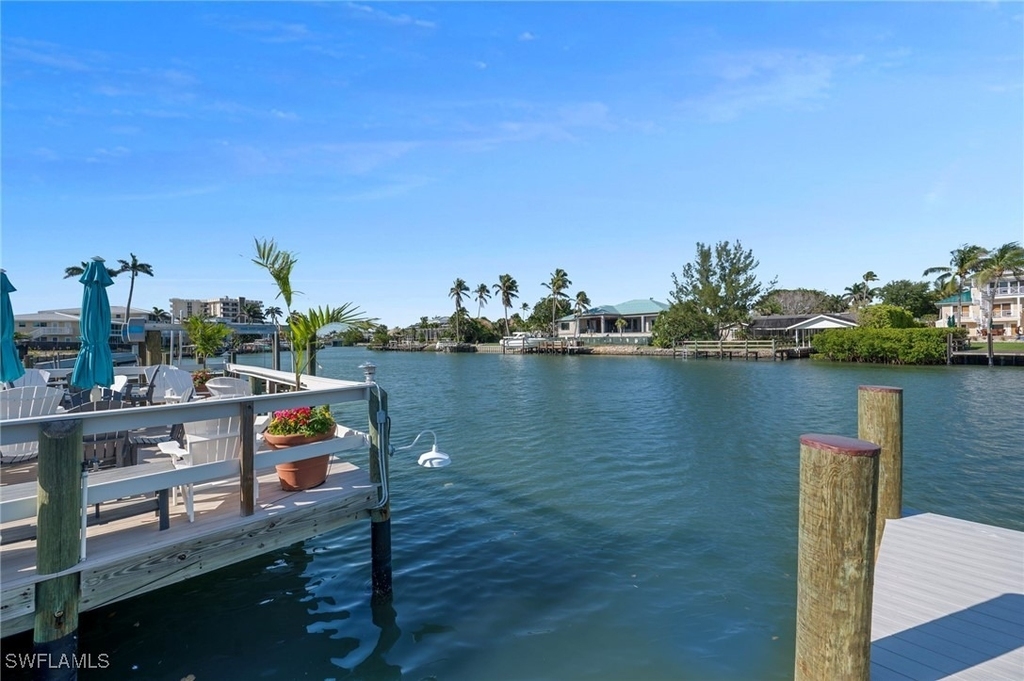 1950 Gulf Shore Boulevard N - Photo 17