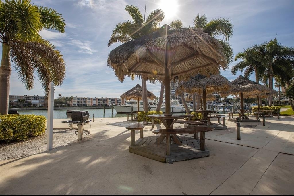 7700 Sun Island Drive S - Photo 14
