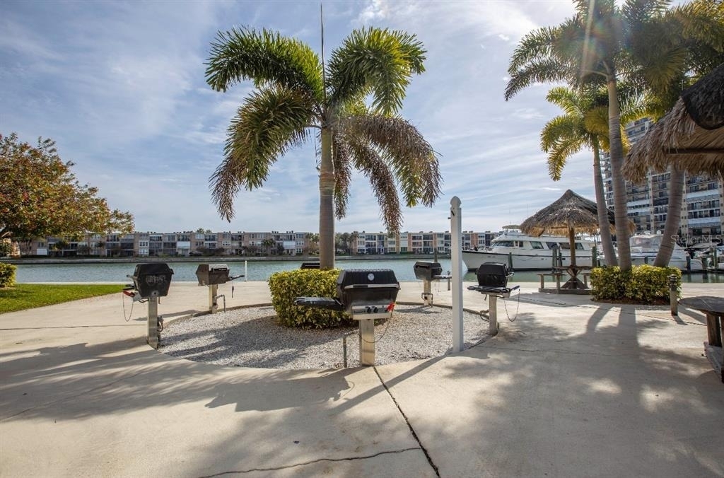 7700 Sun Island Drive S - Photo 15