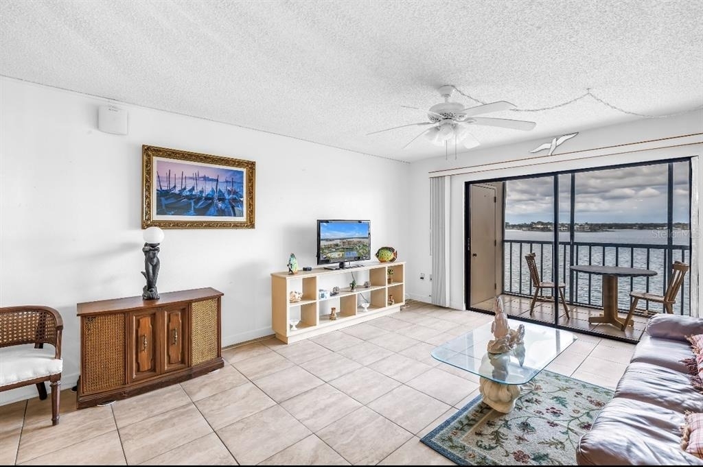 7700 Sun Island Drive S - Photo 7