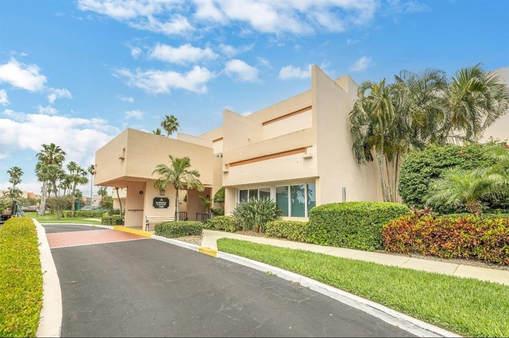 7700 Sun Island Drive S - Photo 17
