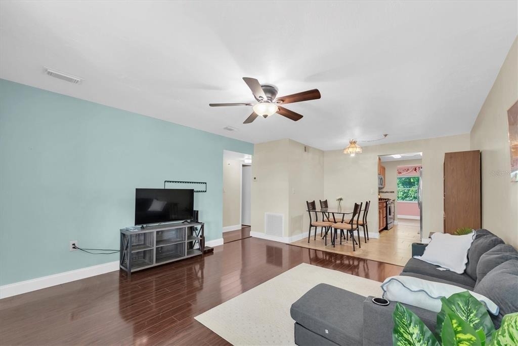 10032 65th Avenue N - Photo 5
