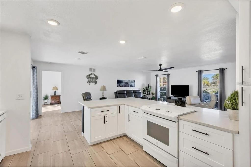 2410 Cass Street - Photo 10