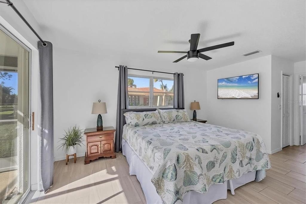 2410 Cass Street - Photo 14