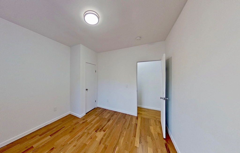 565 West 162nd Street - Photo 3