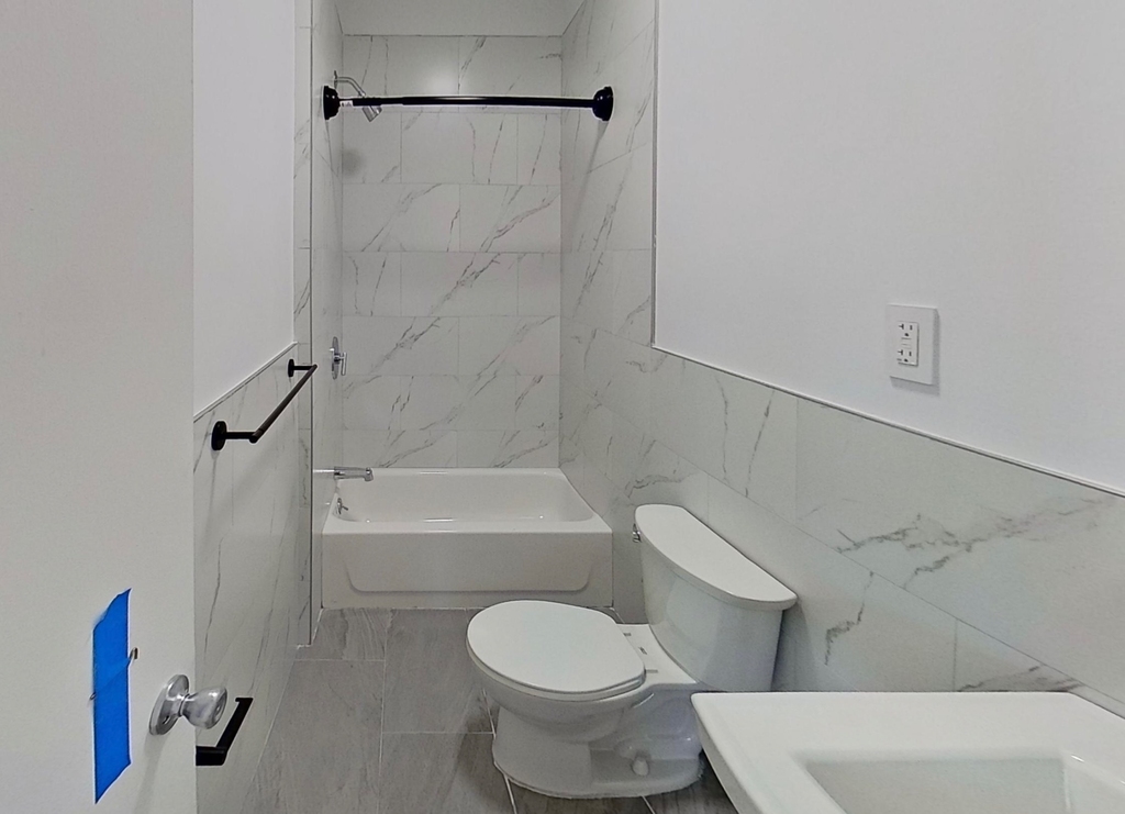 565 West 162nd Street - Photo 6