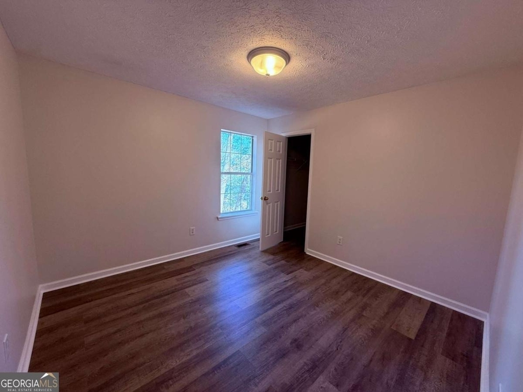4825 Red Oak Drive - Photo 6