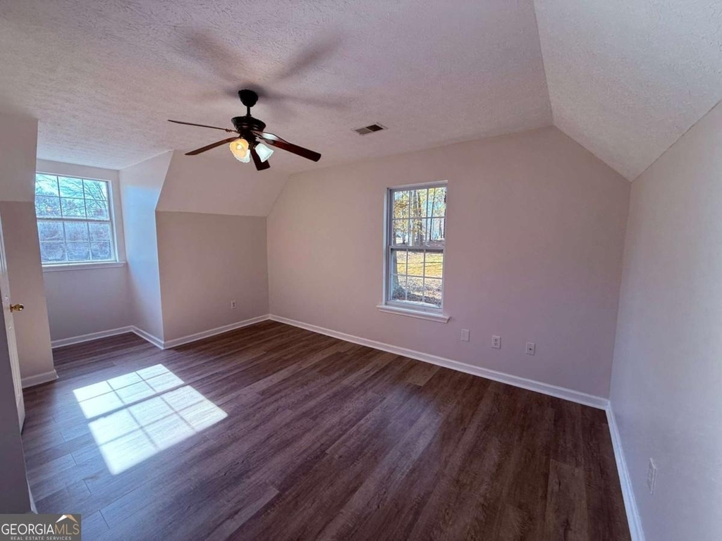 4825 Red Oak Drive - Photo 7
