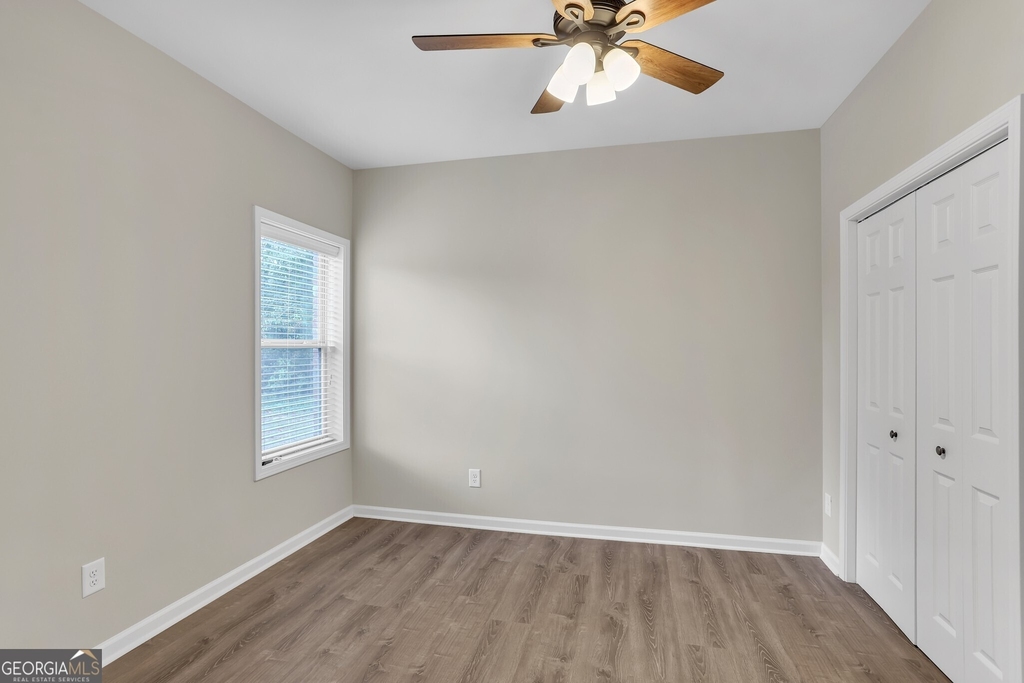 568 Garden View Court - Photo 36