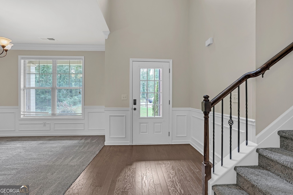 568 Garden View Court - Photo 3