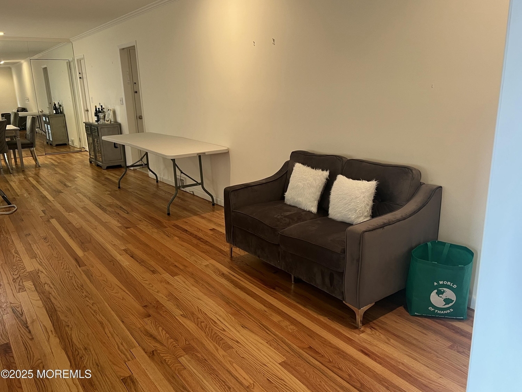 4 Joanna Court - Photo 1