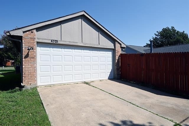 4325 Ireland Drive - Photo 18
