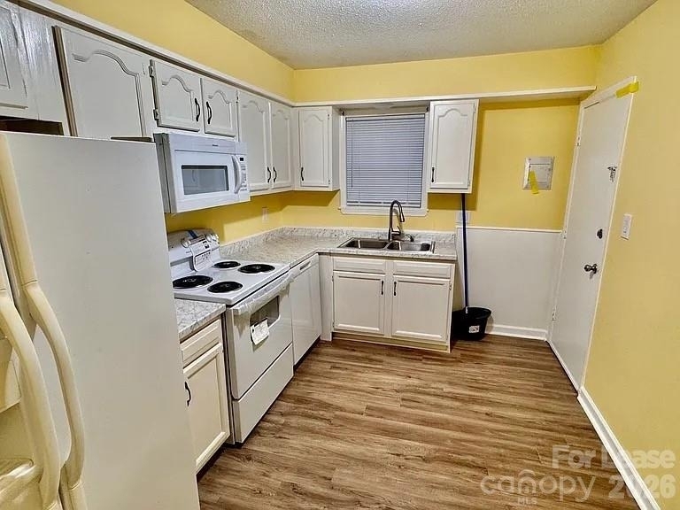 5808 Hunting Ridge Lane - Photo 4