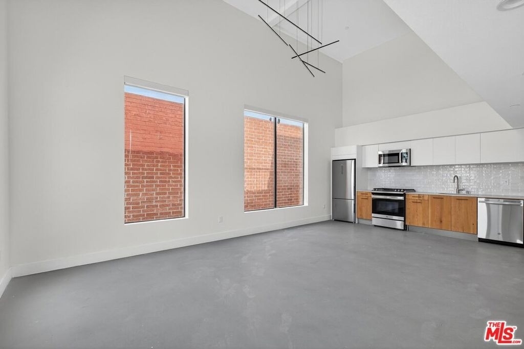 2412 Eads Street - Photo 1