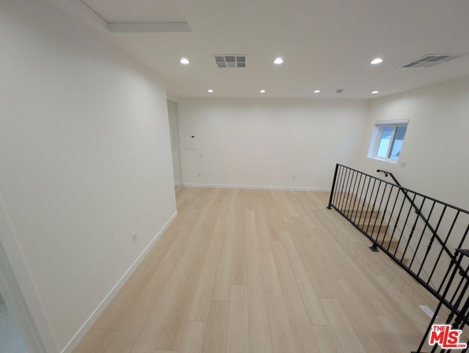 10623 Stanwin Avenue - Photo 8