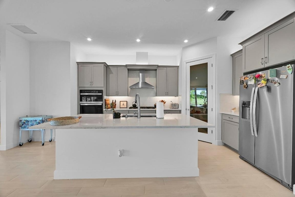 14185 Sw Daphne Street - Photo 4