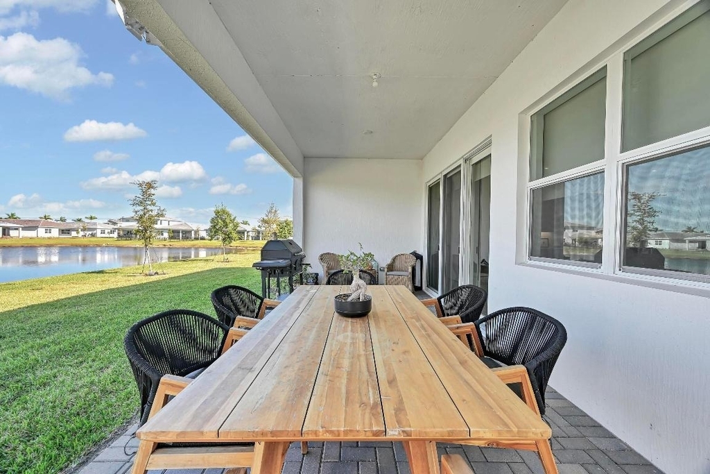 14185 Sw Daphne Street - Photo 30