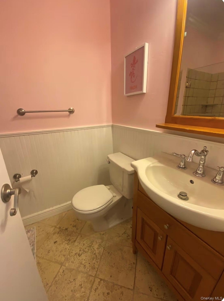 100 W Broadway - Photo 8