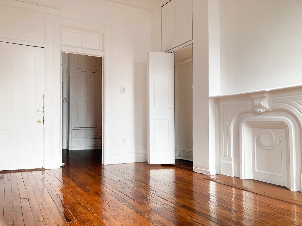 604 Manhattan Avenue - Photo 1