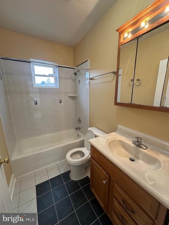 422 W Franklin Street - Photo 13