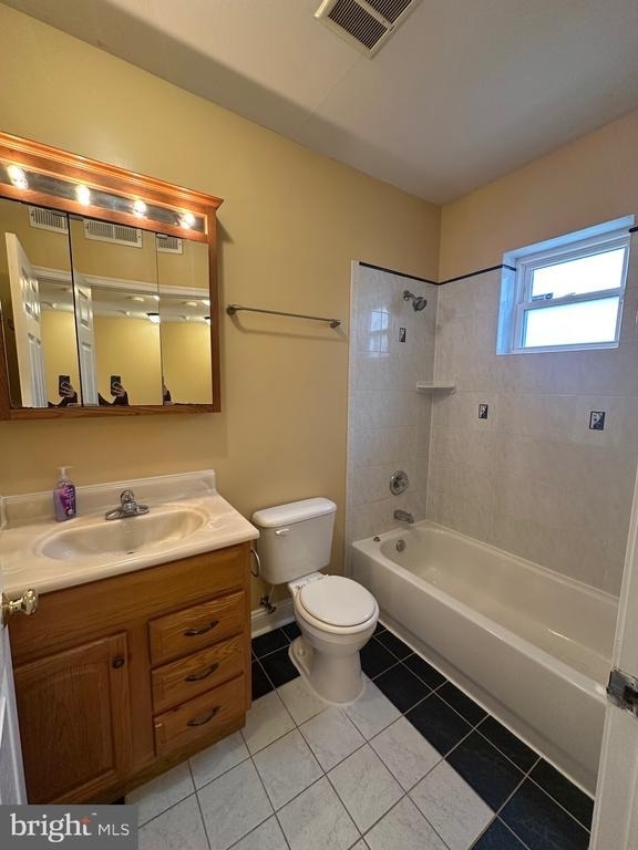 422 W Franklin Street - Photo 14