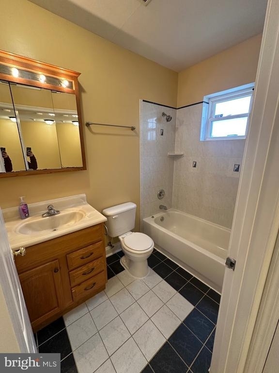 422 W Franklin Street - Photo 15