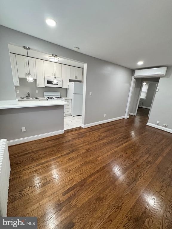 1104 Meridene Drive - Photo 2