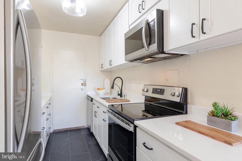 4600 Connecticut Avenue Nw - Photo 9