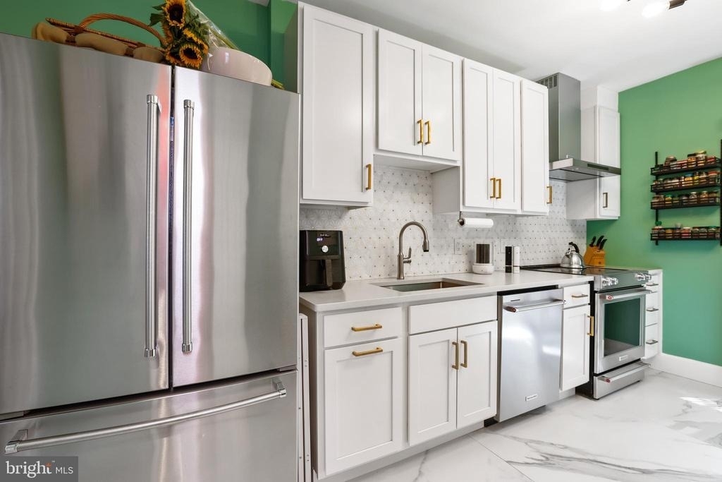 1215 33rd Street Nw - Photo 10
