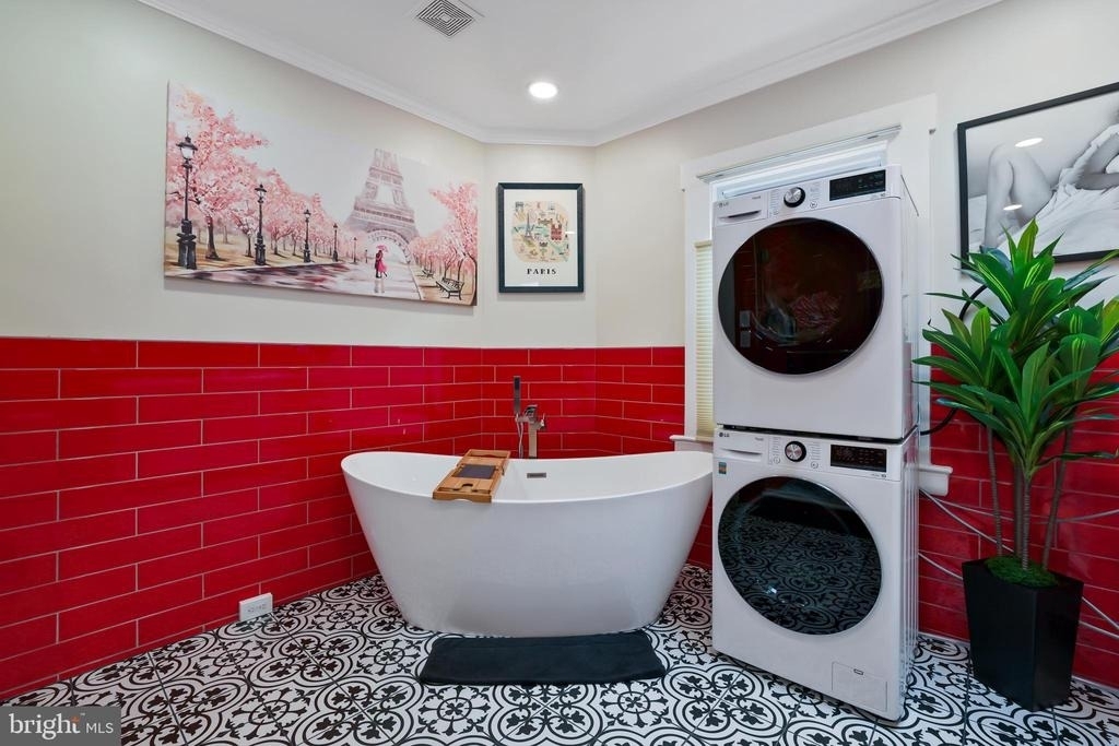 1215 33rd Street Nw - Photo 17