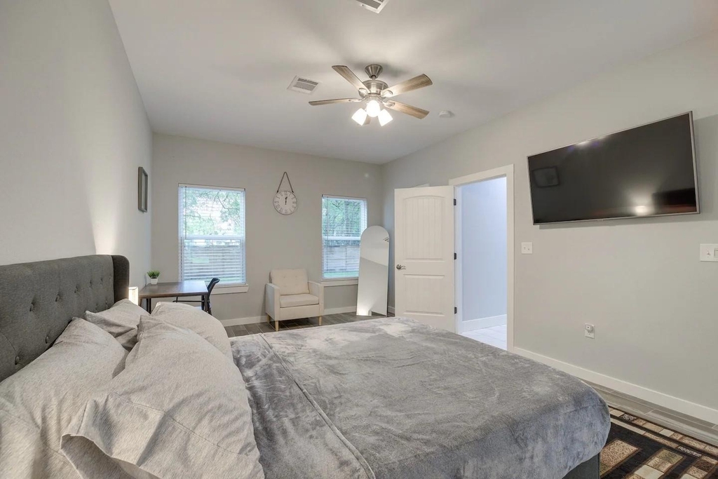 3523 Bain Street - Photo 11
