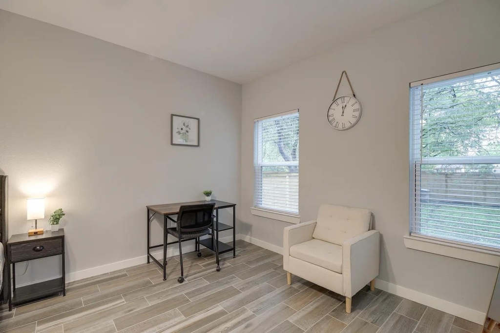 3523 Bain Street - Photo 12