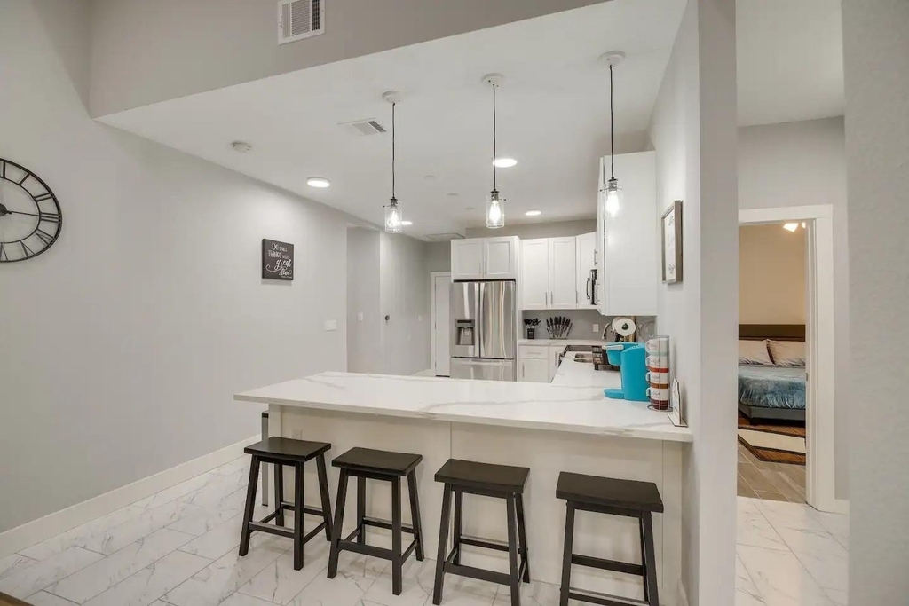 3523 Bain Street - Photo 8