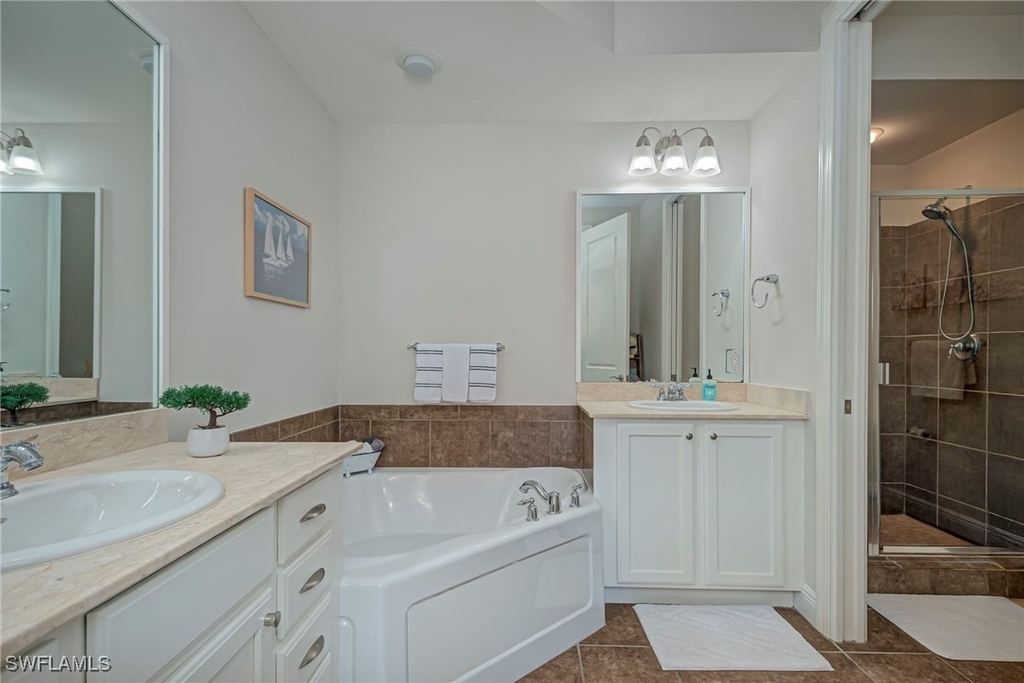 8010 Via Sardinia Way - Photo 22