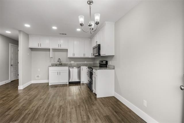 901 W Collins Street - Photo 16
